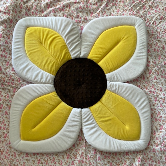 Blooming Baby Plush “Bath Lotus” Sink Bath Pad 0-6 months - Picture 5 of 16